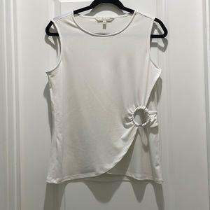 White side pleat top